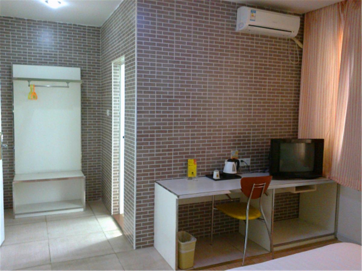 V8 Hotel Xilang Subway Branch Kanton Zewnętrze zdjęcie