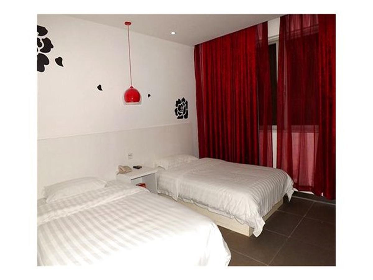V8 Hotel Xilang Subway Branch Kanton Zewnętrze zdjęcie